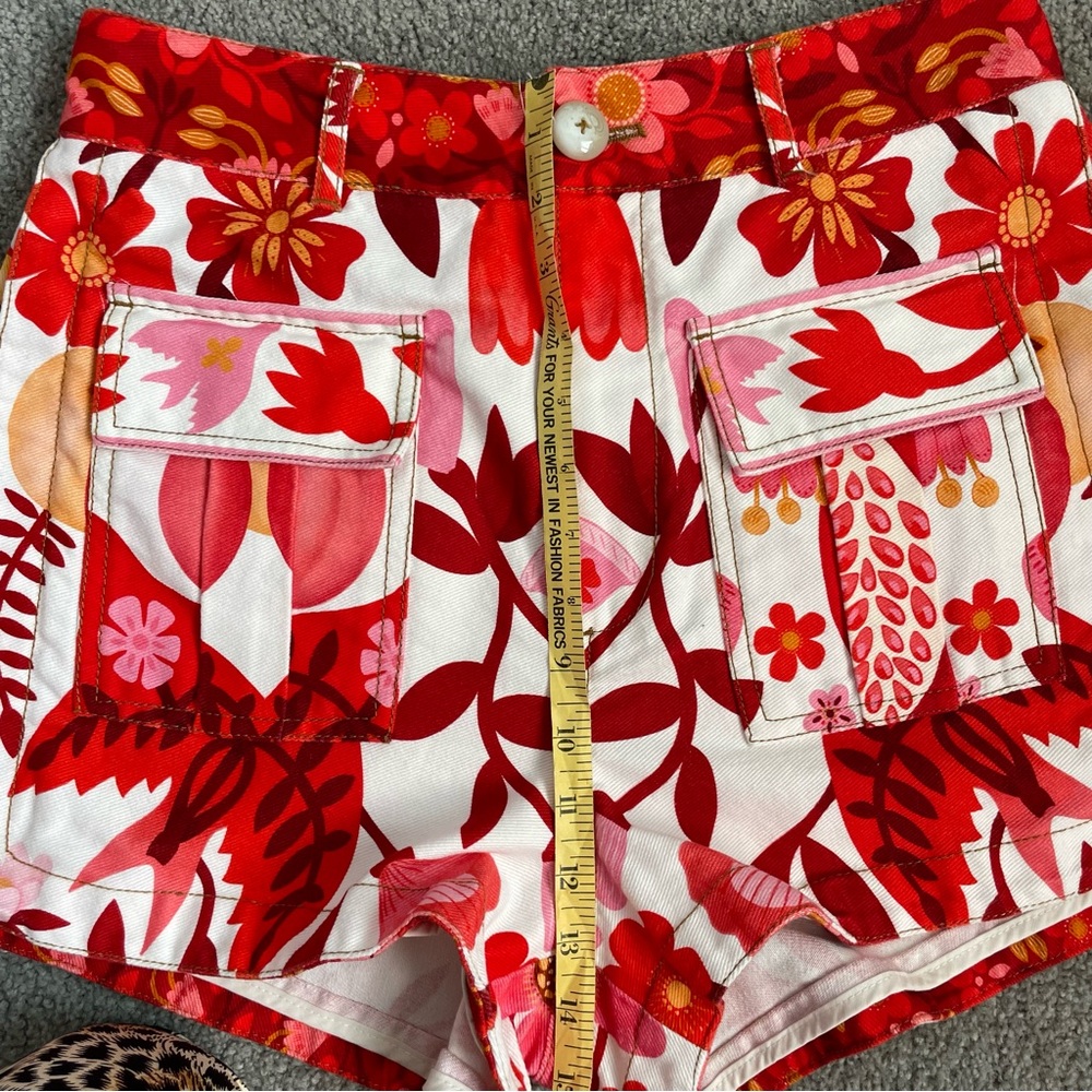 Farm Rio Romantic Orchard Floral Red Women's Shorts - Picture 7 of 8
